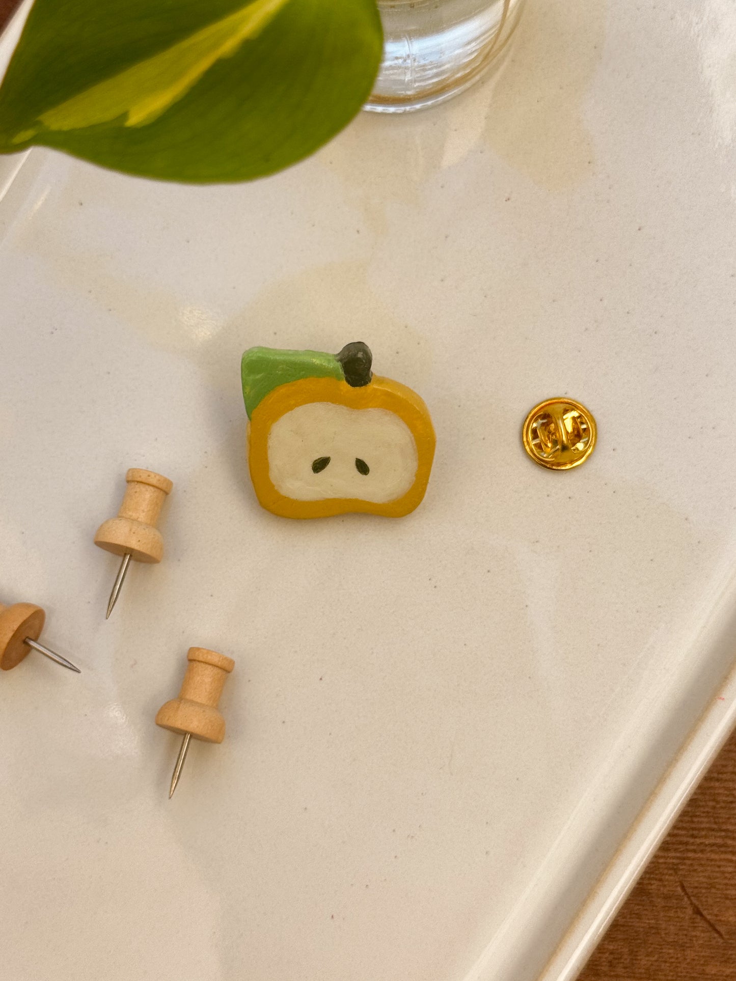 Clay Pin - Split Apple