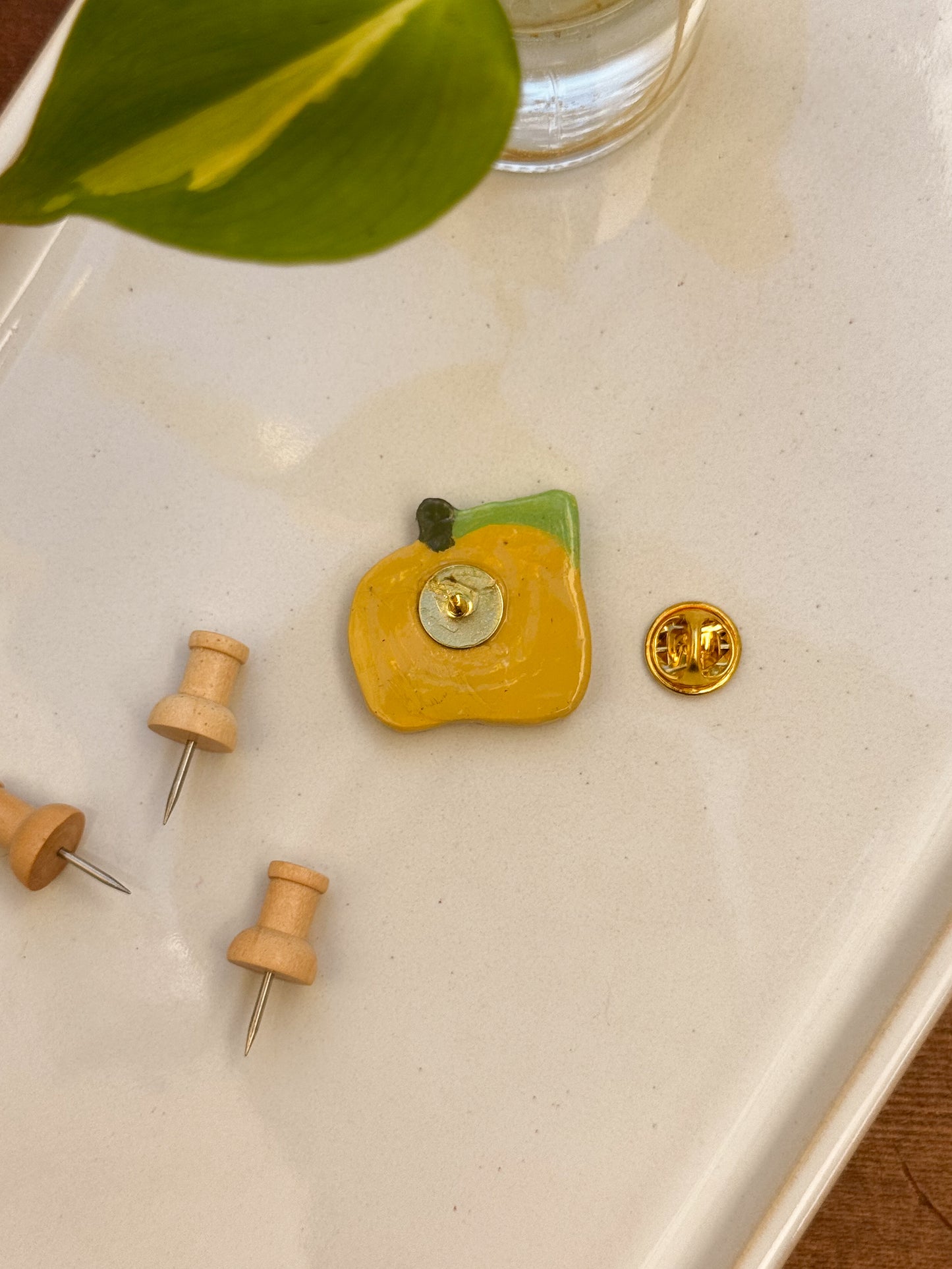 Clay Pin - Split Apple