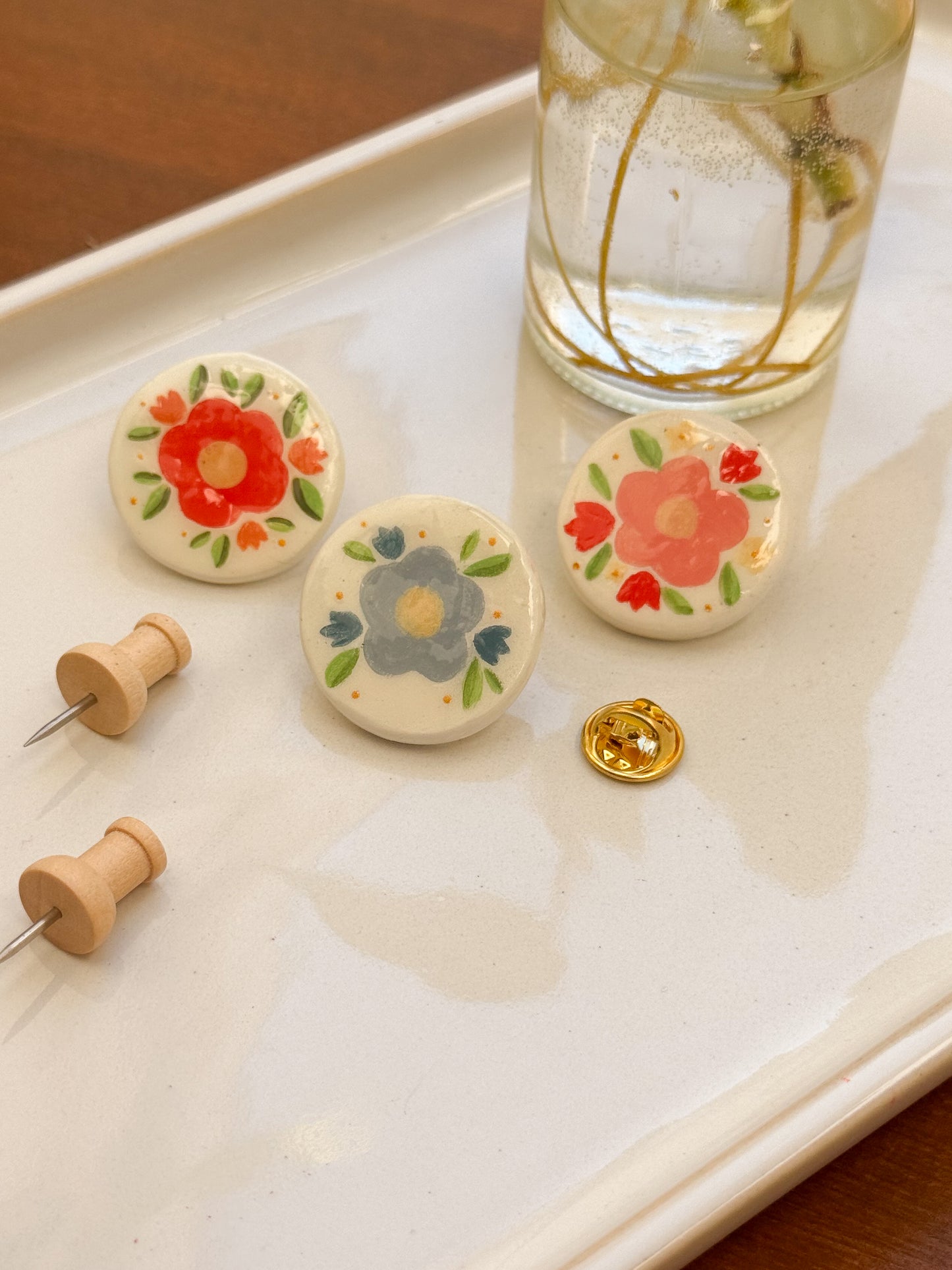 Clay Pin - Folk Flowers